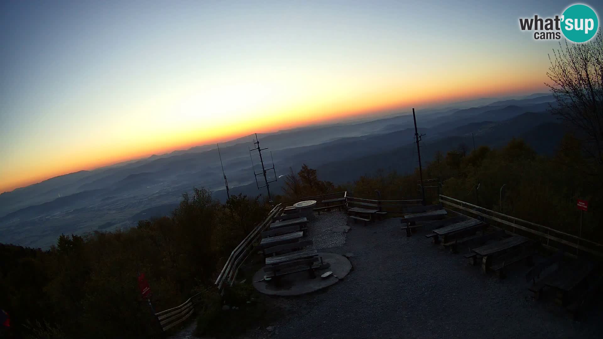 Mount Krim webcam near Ljubljana – Slovenia – view to Grosuplje