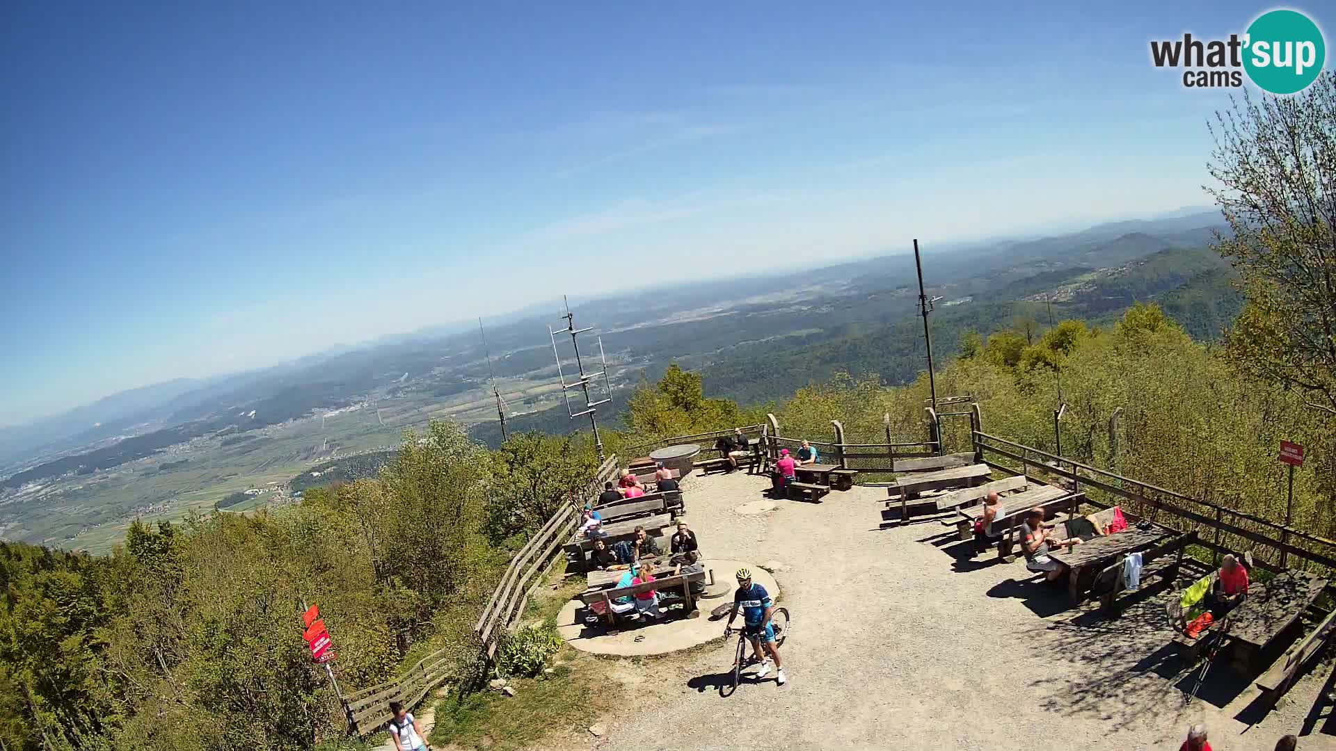 Mount Krim webcam near Ljubljana – Slovenia – view to Grosuplje