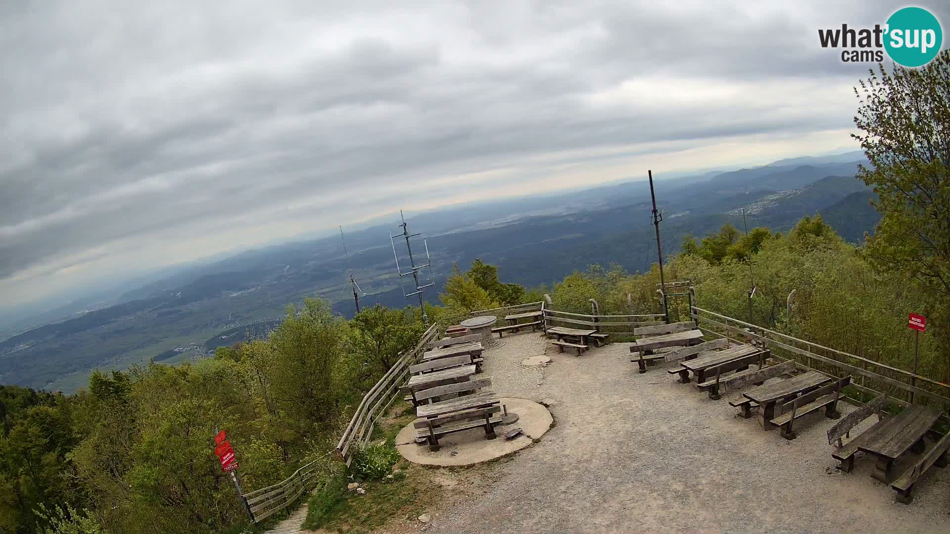 Mount Krim webcam near Ljubljana – Slovenia – view to Grosuplje