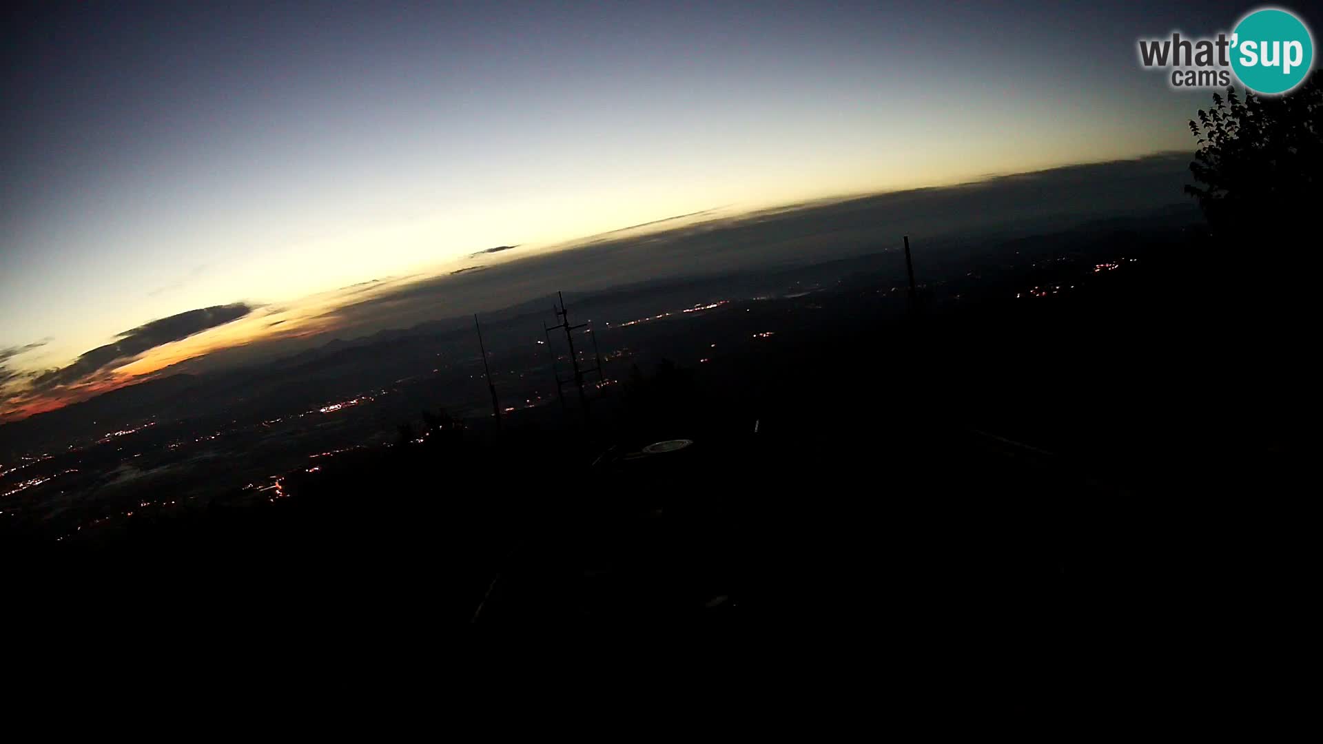 Mount Krim webcam near Ljubljana – Slovenia – view to Grosuplje