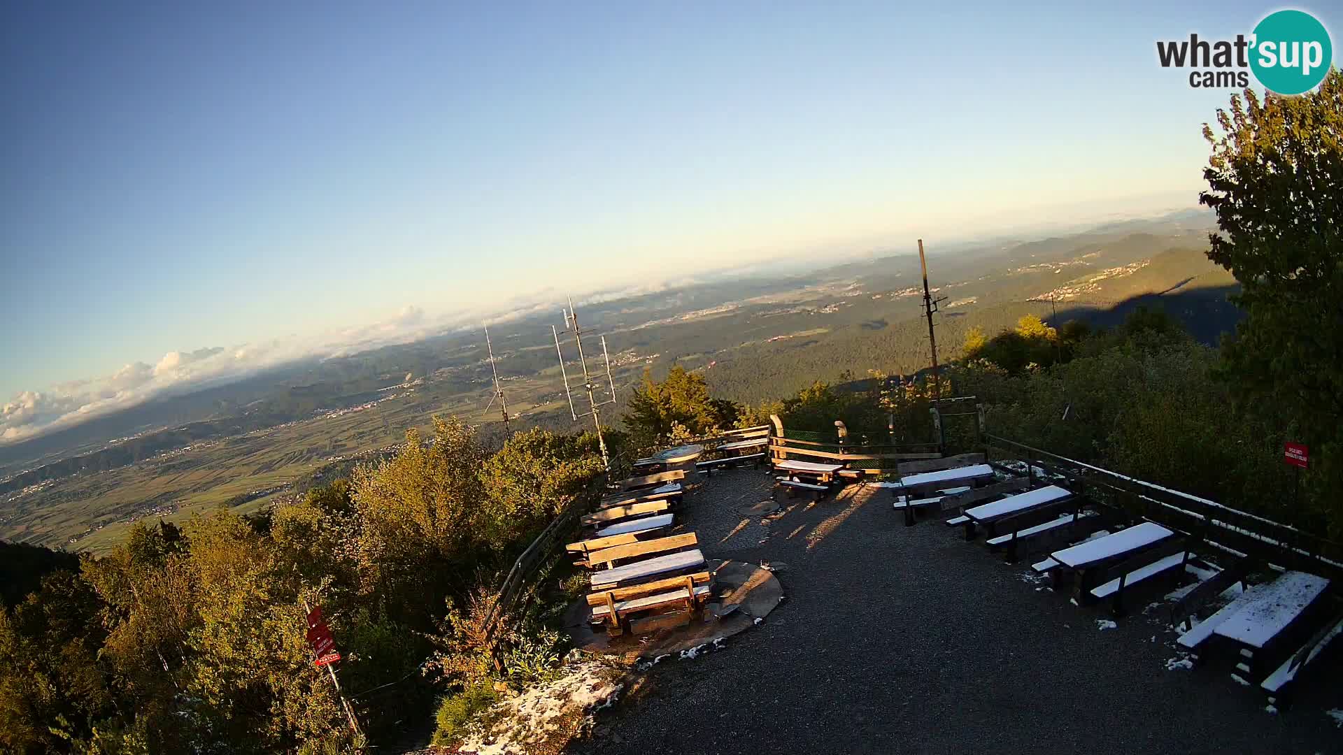 Mount Krim webcam near Ljubljana – Slovenia – view to Grosuplje