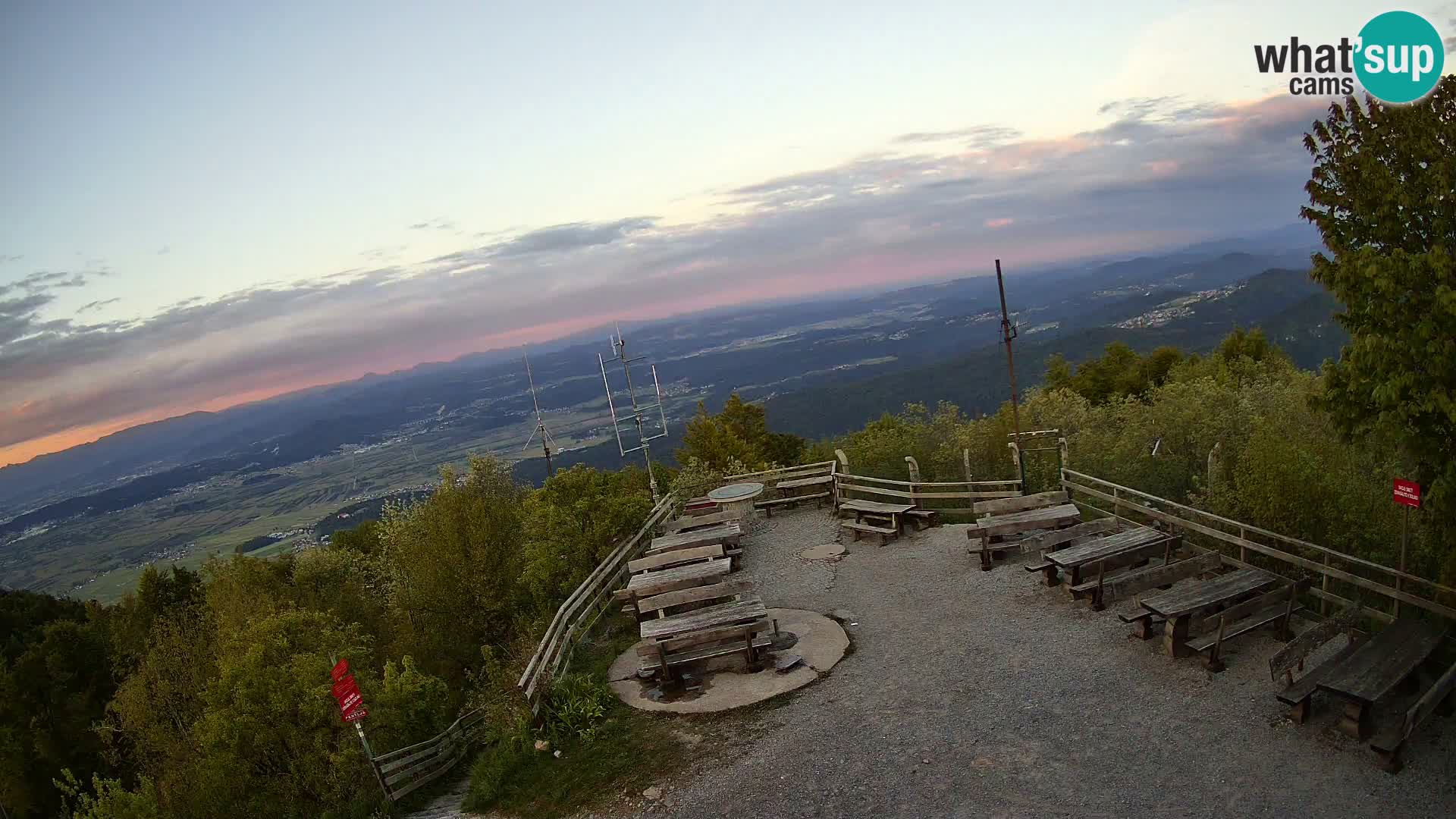 Mount Krim webcam near Ljubljana – Slovenia – view to Grosuplje