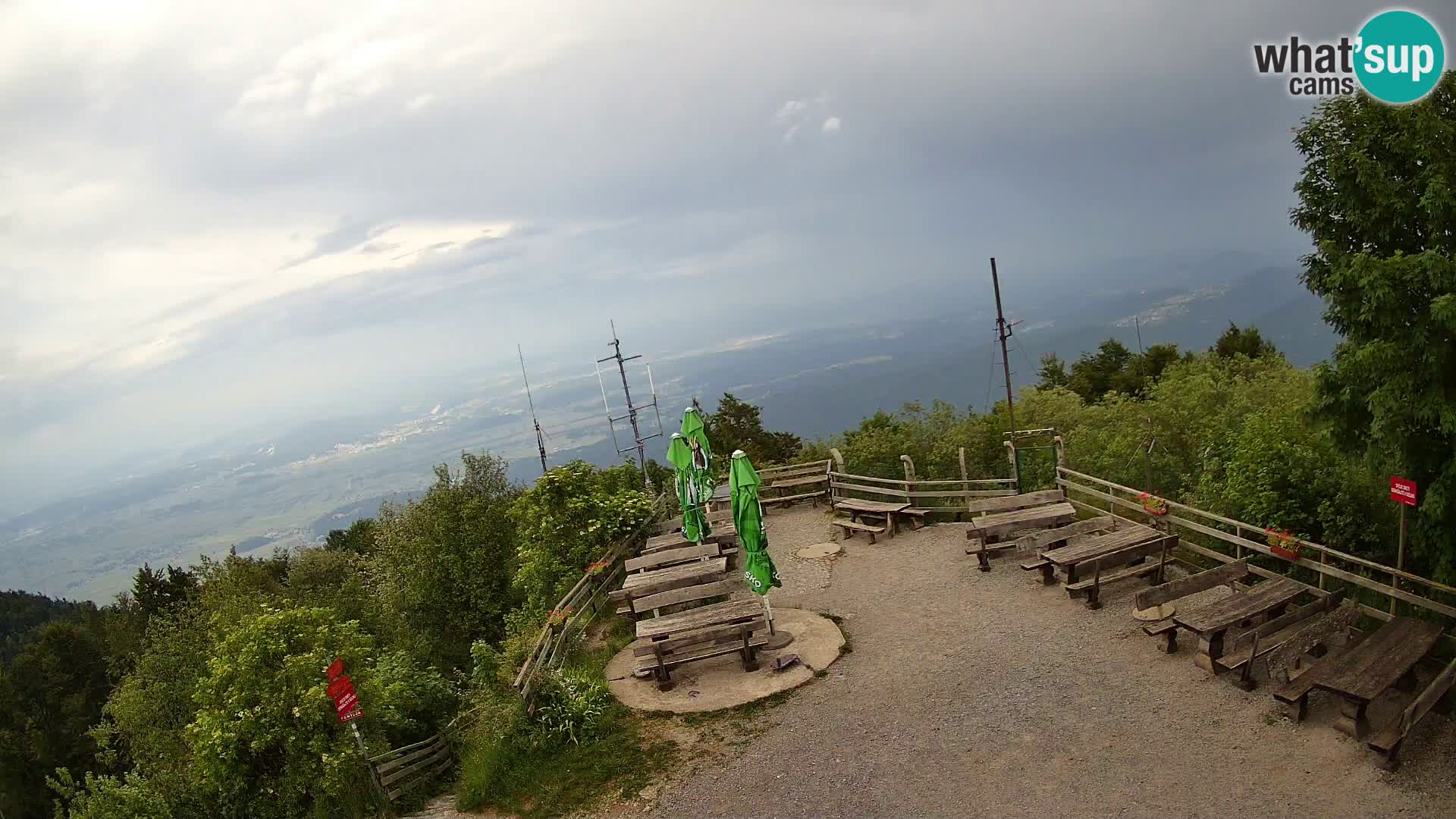 Mount Krim webcam near Ljubljana – Slovenia – view to Grosuplje