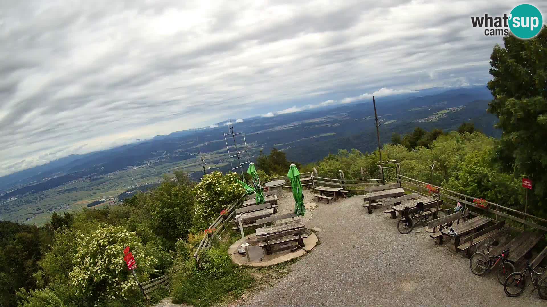 Mount Krim webcam near Ljubljana – Slovenia – view to Grosuplje