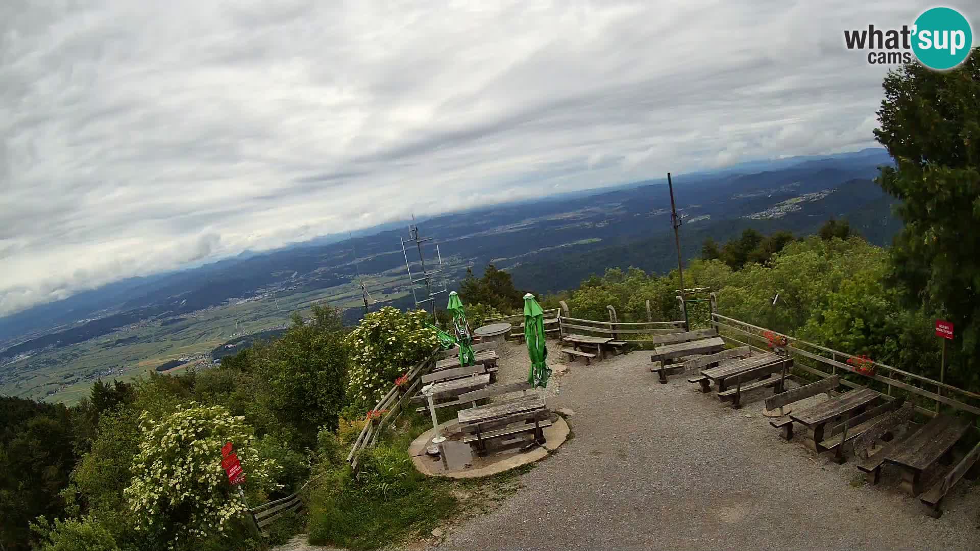 Mount Krim webcam near Ljubljana – Slovenia – view to Grosuplje