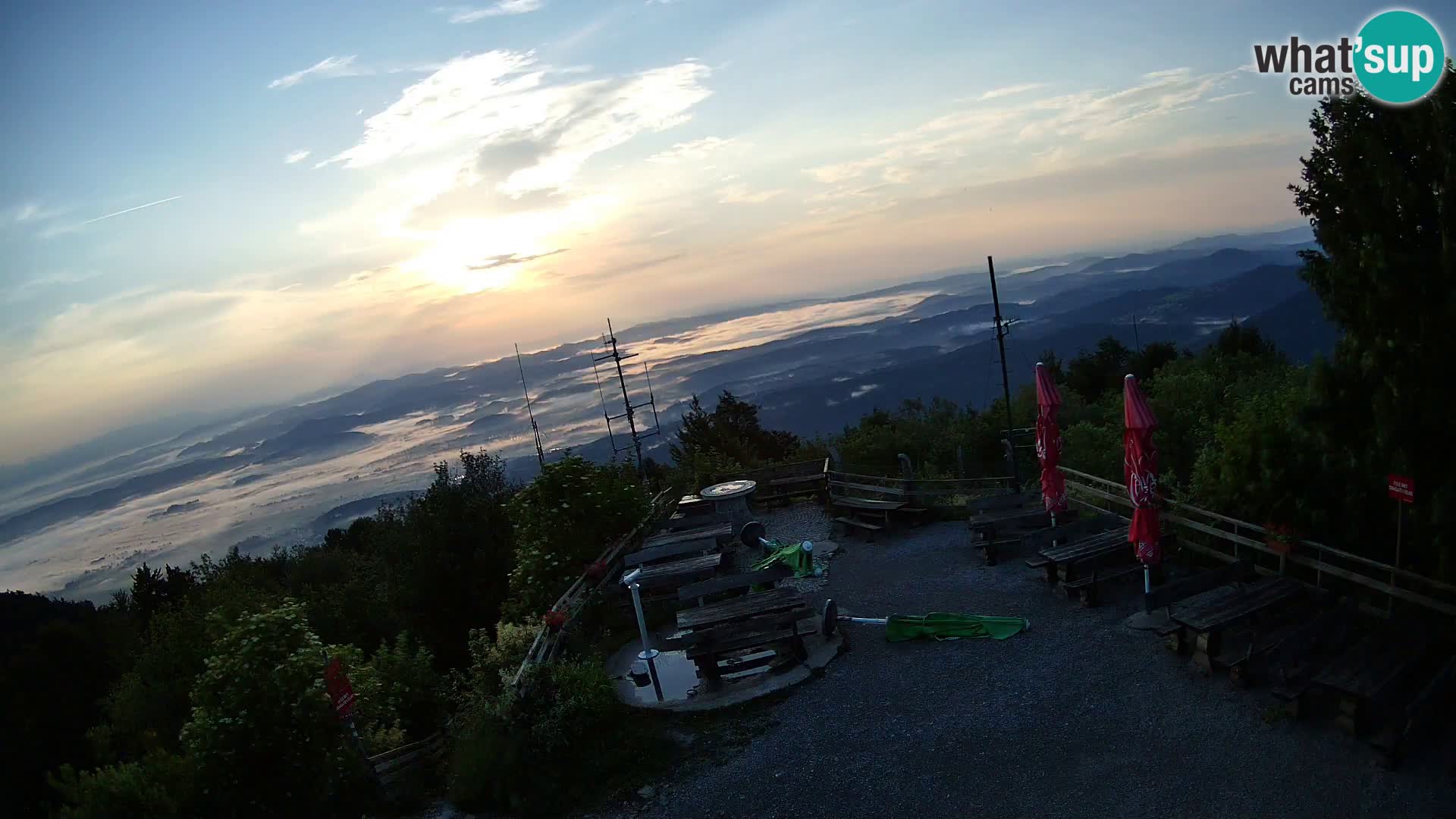Mount Krim webcam near Ljubljana – Slovenia – view to Grosuplje