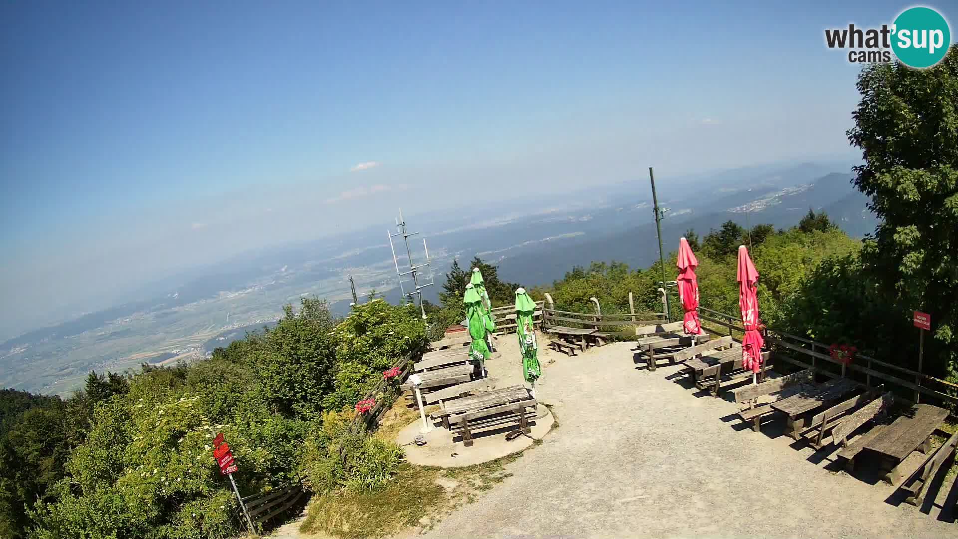 Mount Krim webcam near Ljubljana – Slovenia – view to Grosuplje