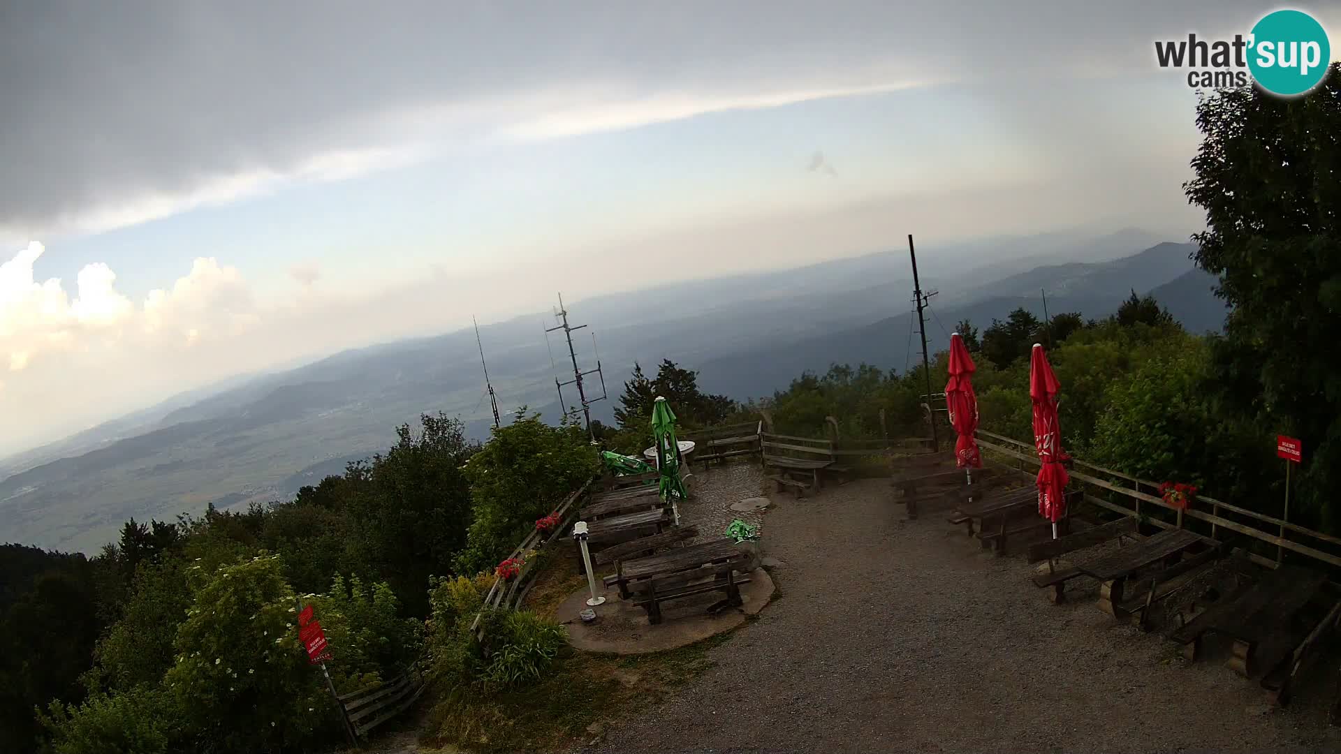 Mount Krim webcam near Ljubljana – Slovenia – view to Grosuplje
