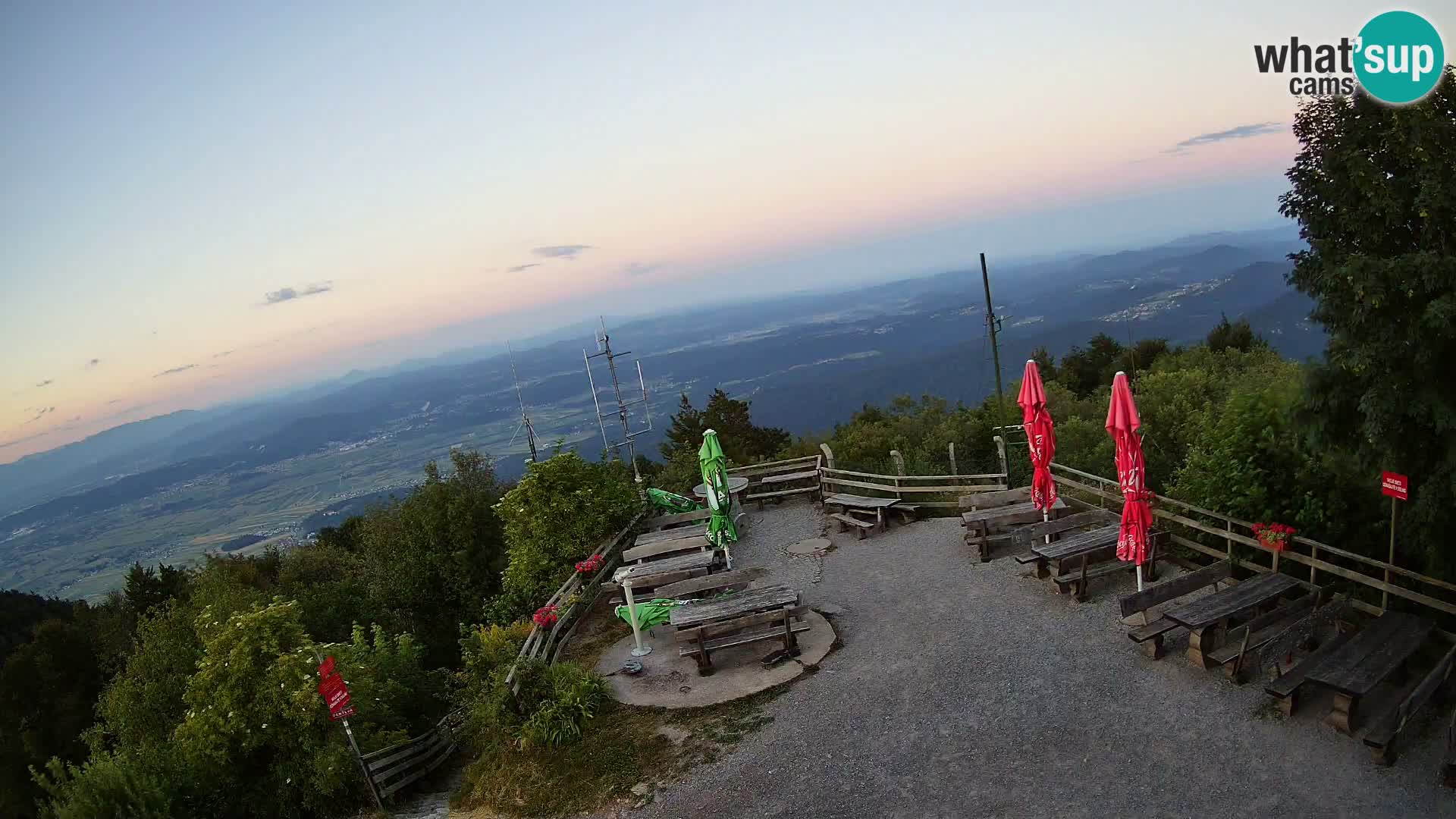 Mount Krim webcam near Ljubljana – Slovenia – view to Grosuplje