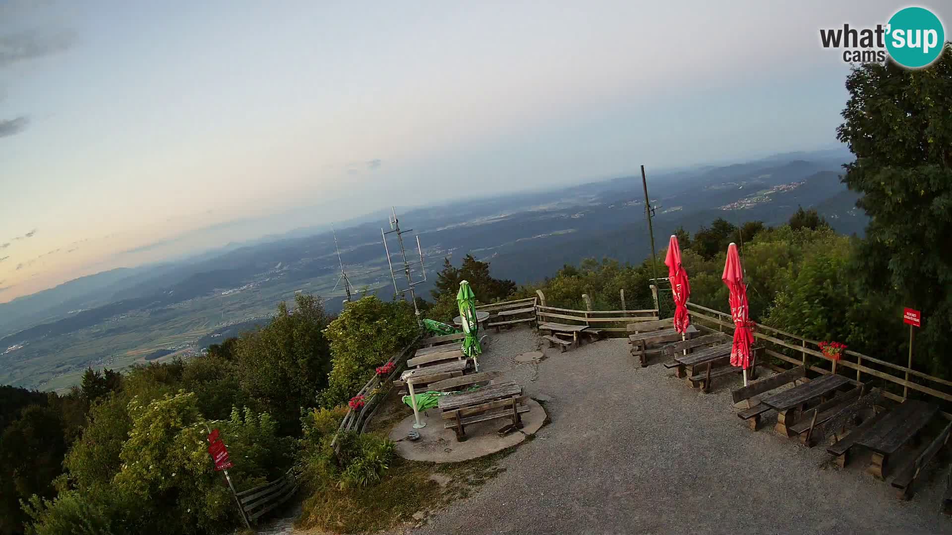 Mount Krim webcam near Ljubljana – Slovenia – view to Grosuplje