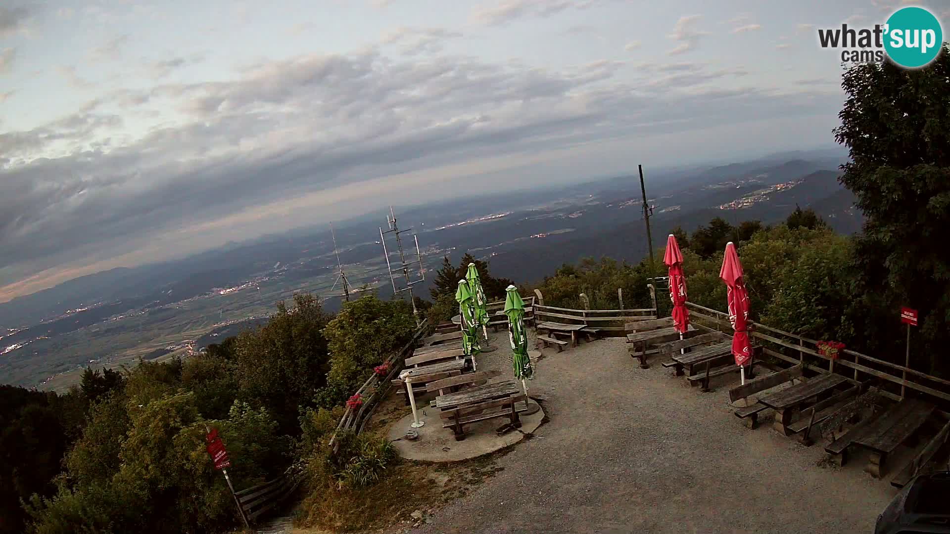 Mount Krim webcam near Ljubljana – Slovenia – view to Grosuplje