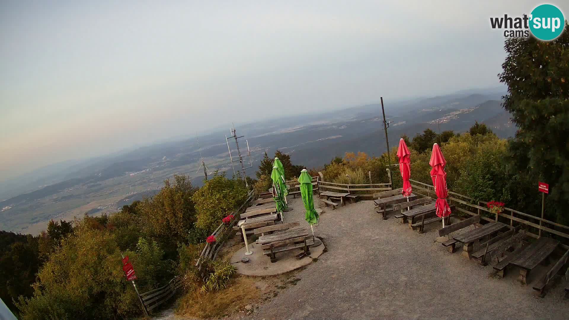 Mount Krim webcam near Ljubljana – Slovenia – view to Grosuplje