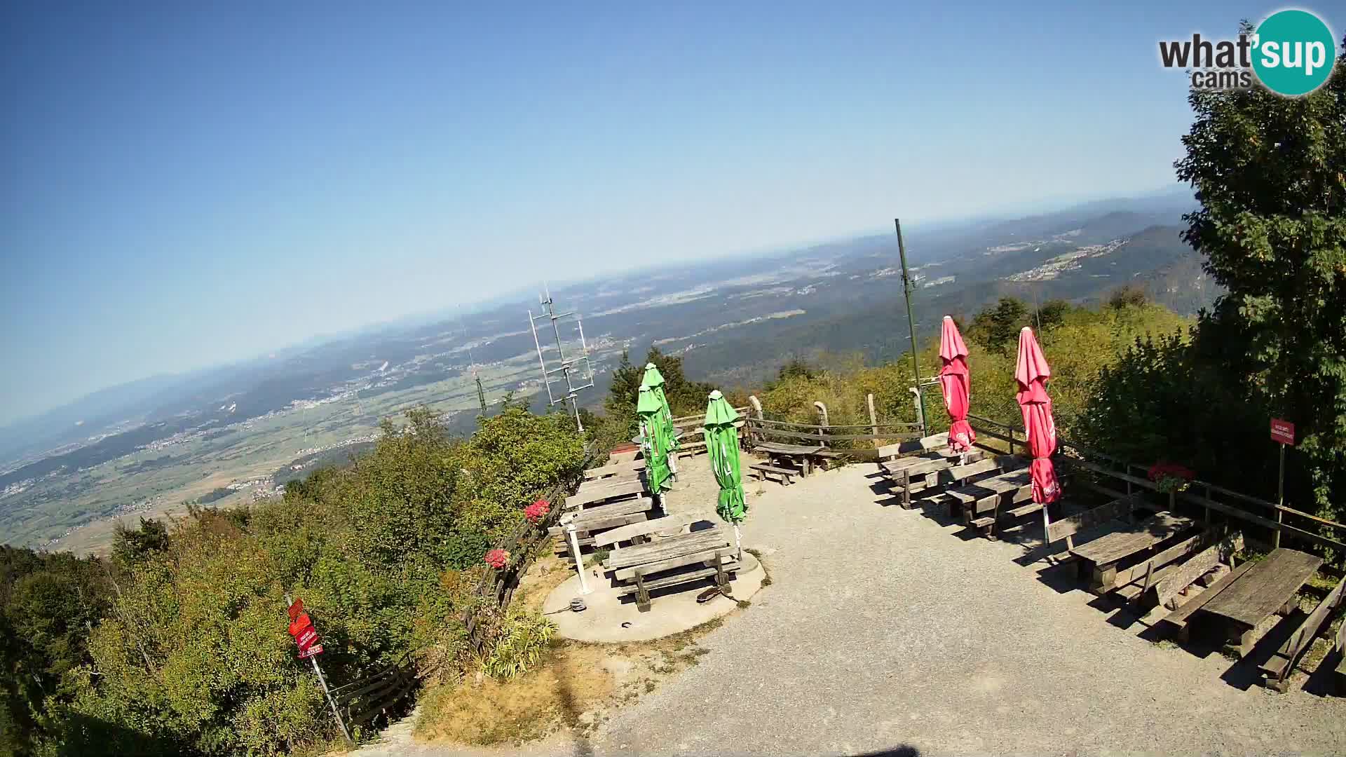 Mount Krim webcam near Ljubljana – Slovenia – view to Grosuplje