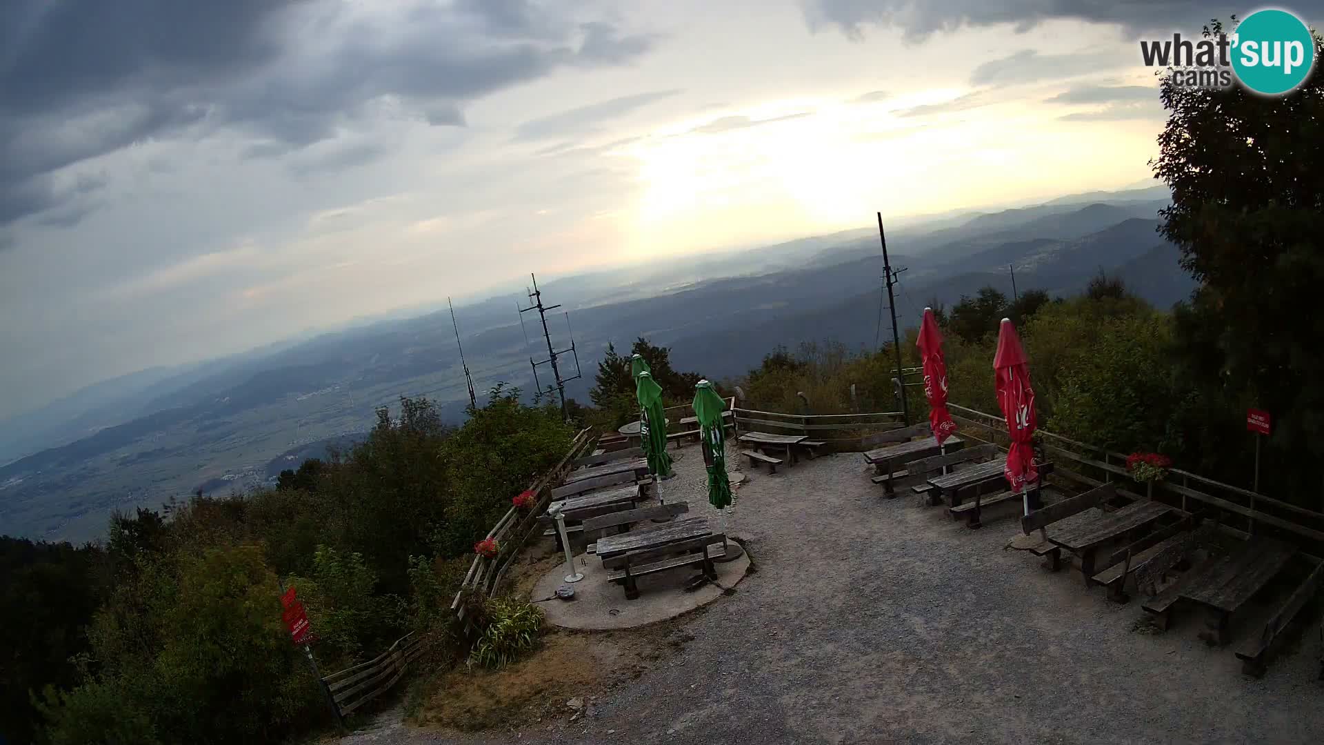 Mount Krim webcam near Ljubljana – Slovenia – view to Grosuplje