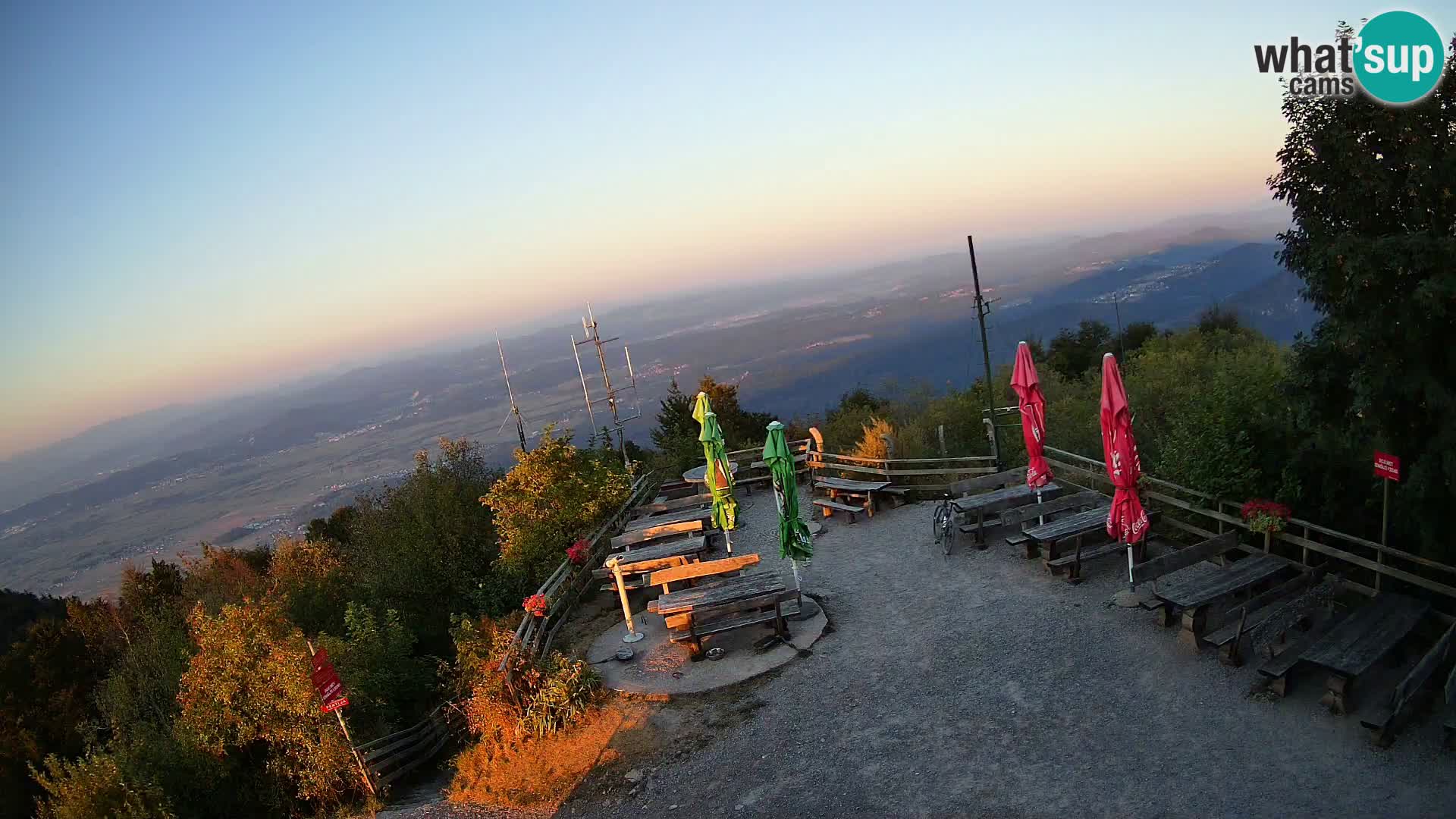 Mount Krim webcam near Ljubljana – Slovenia – view to Grosuplje