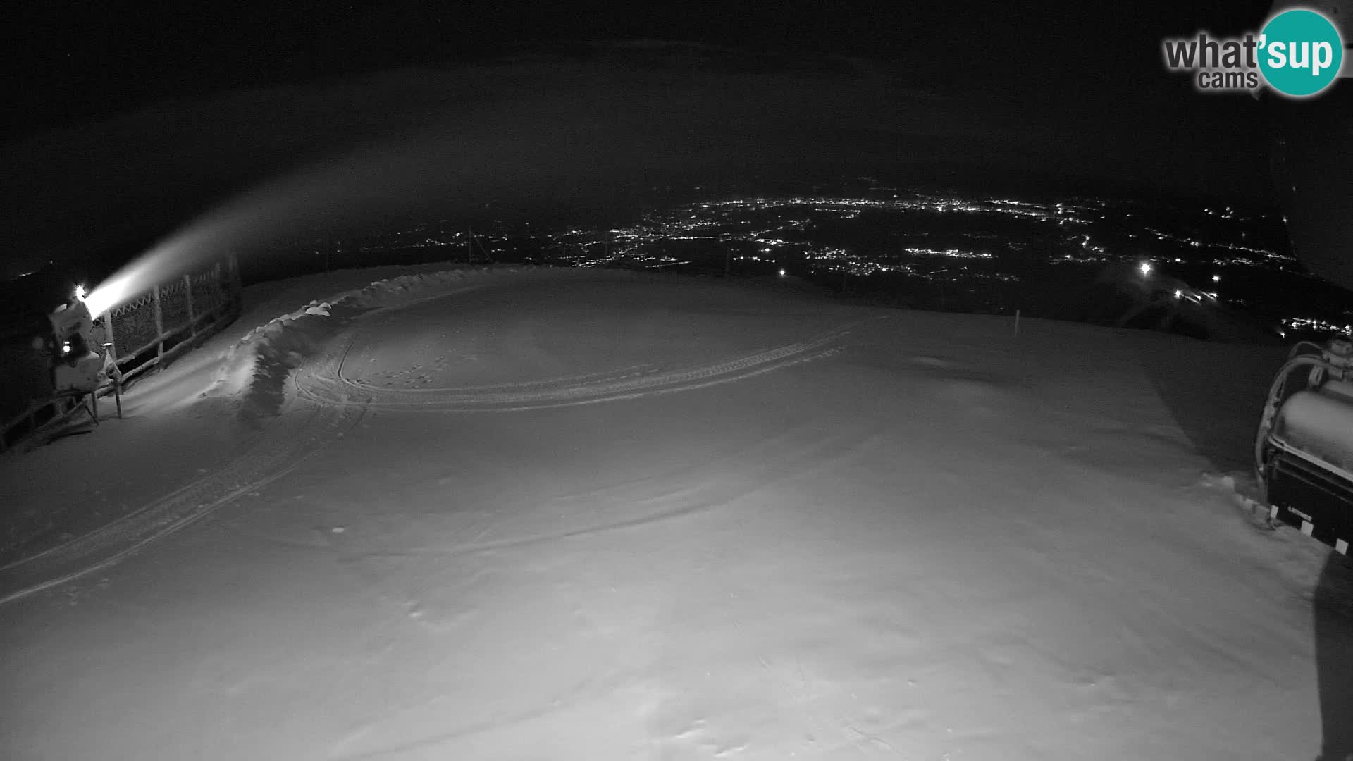 Live webcam Ski Krvavec – Veliki Zvoh  – 1971m