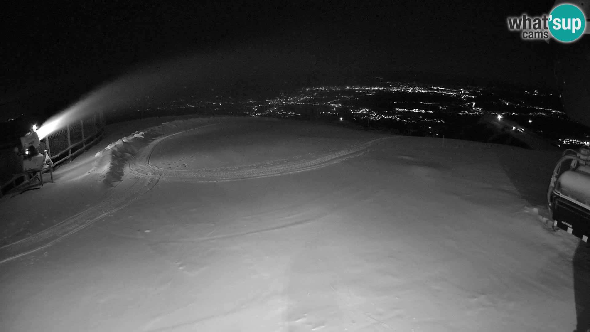 Live webcam Ski Krvavec – Veliki Zvoh  – 1971m