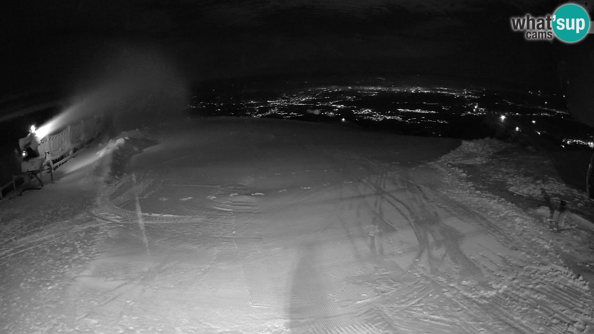 Live webcam Ski Krvavec – Veliki Zvoh  – 1971m