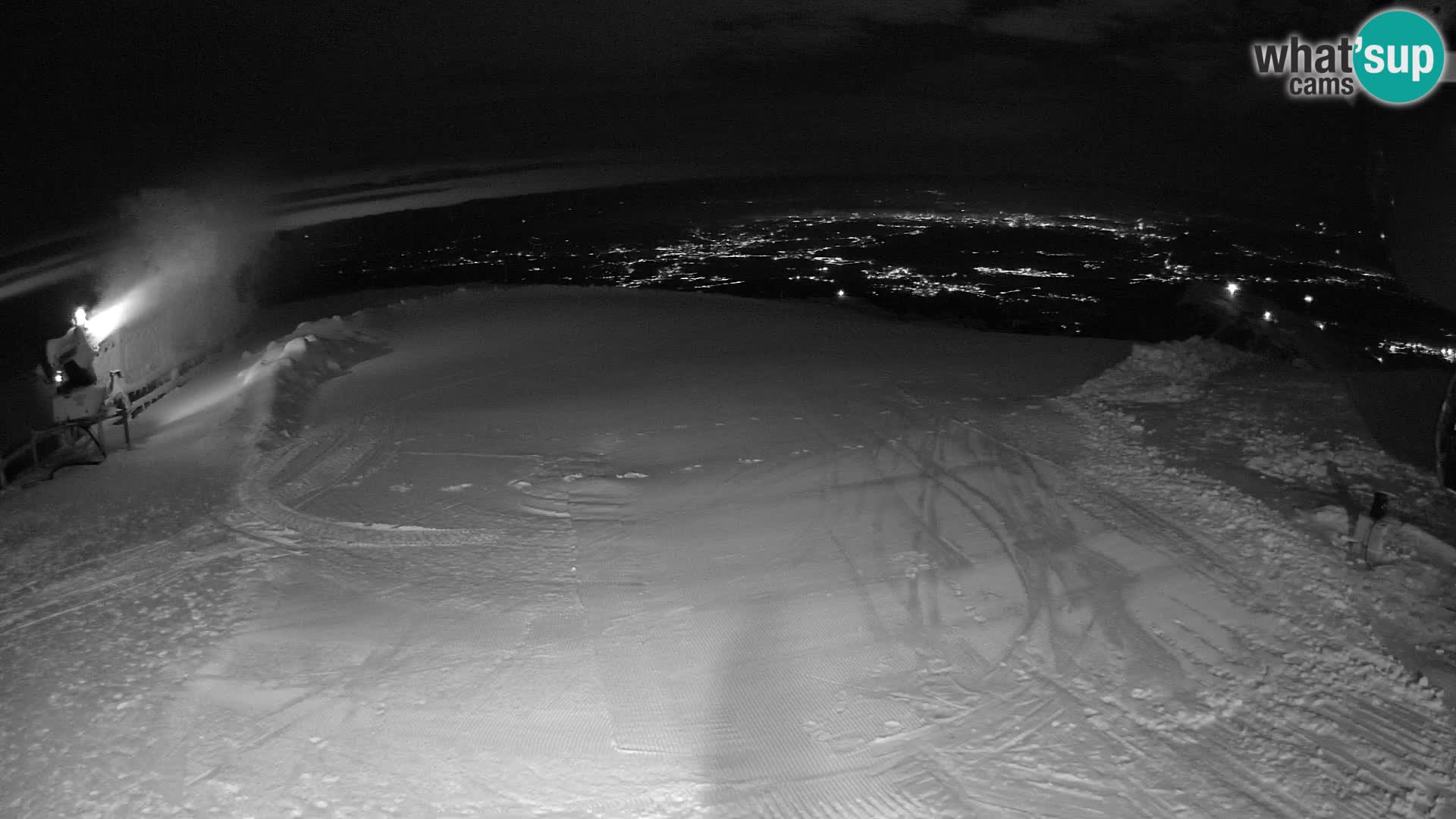 Live webcam Ski Krvavec – Veliki Zvoh  – 1971m