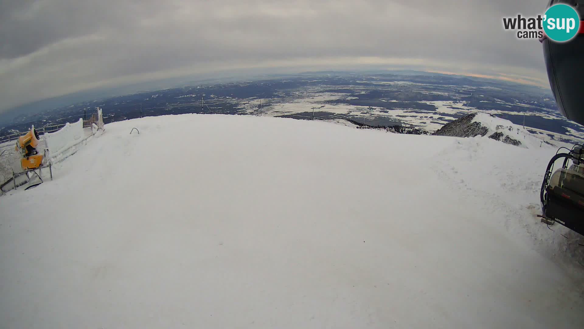 Live webcam Ski Krvavec – Veliki Zvoh  – 1971m