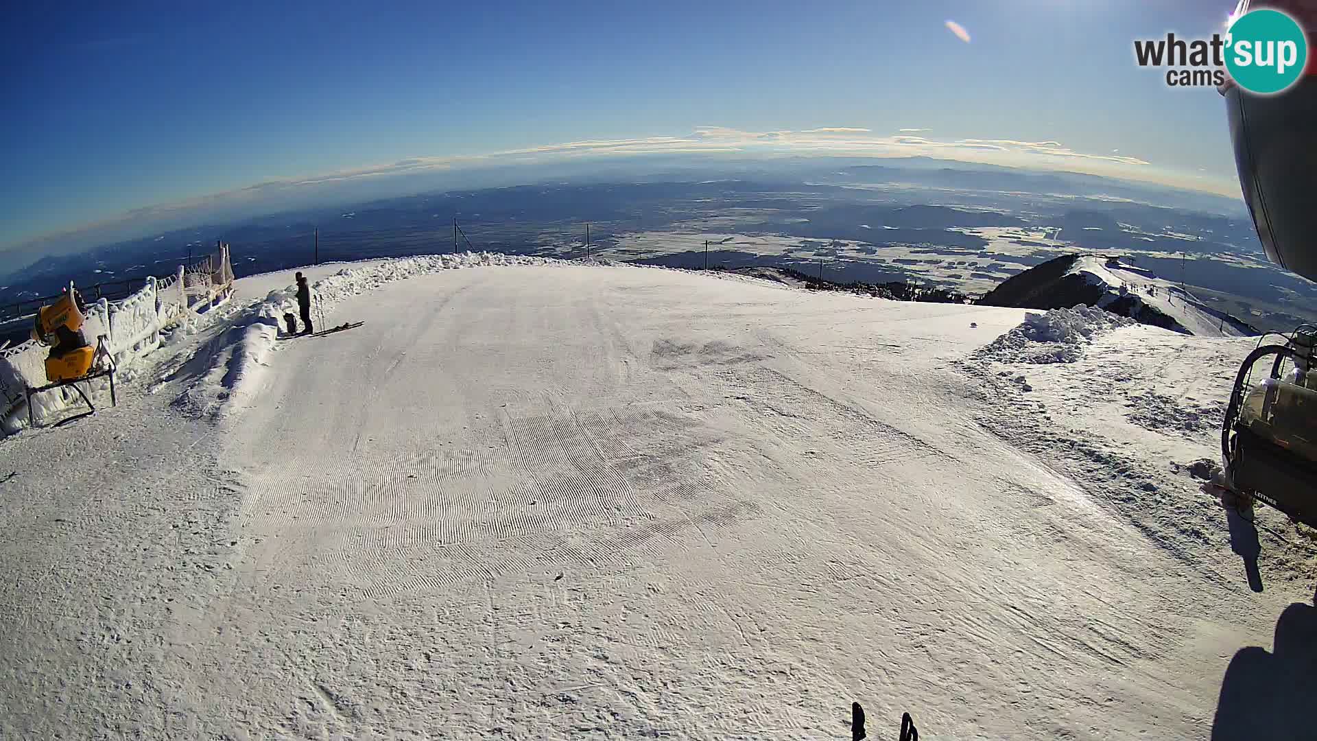 Live webcam Ski Krvavec – Veliki Zvoh  – 1971m