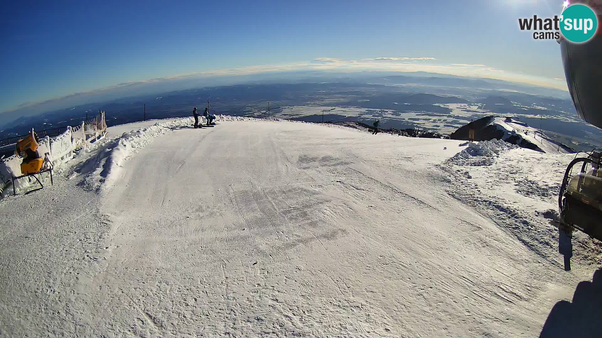 Live webcam Ski Krvavec – Veliki Zvoh  – 1971m