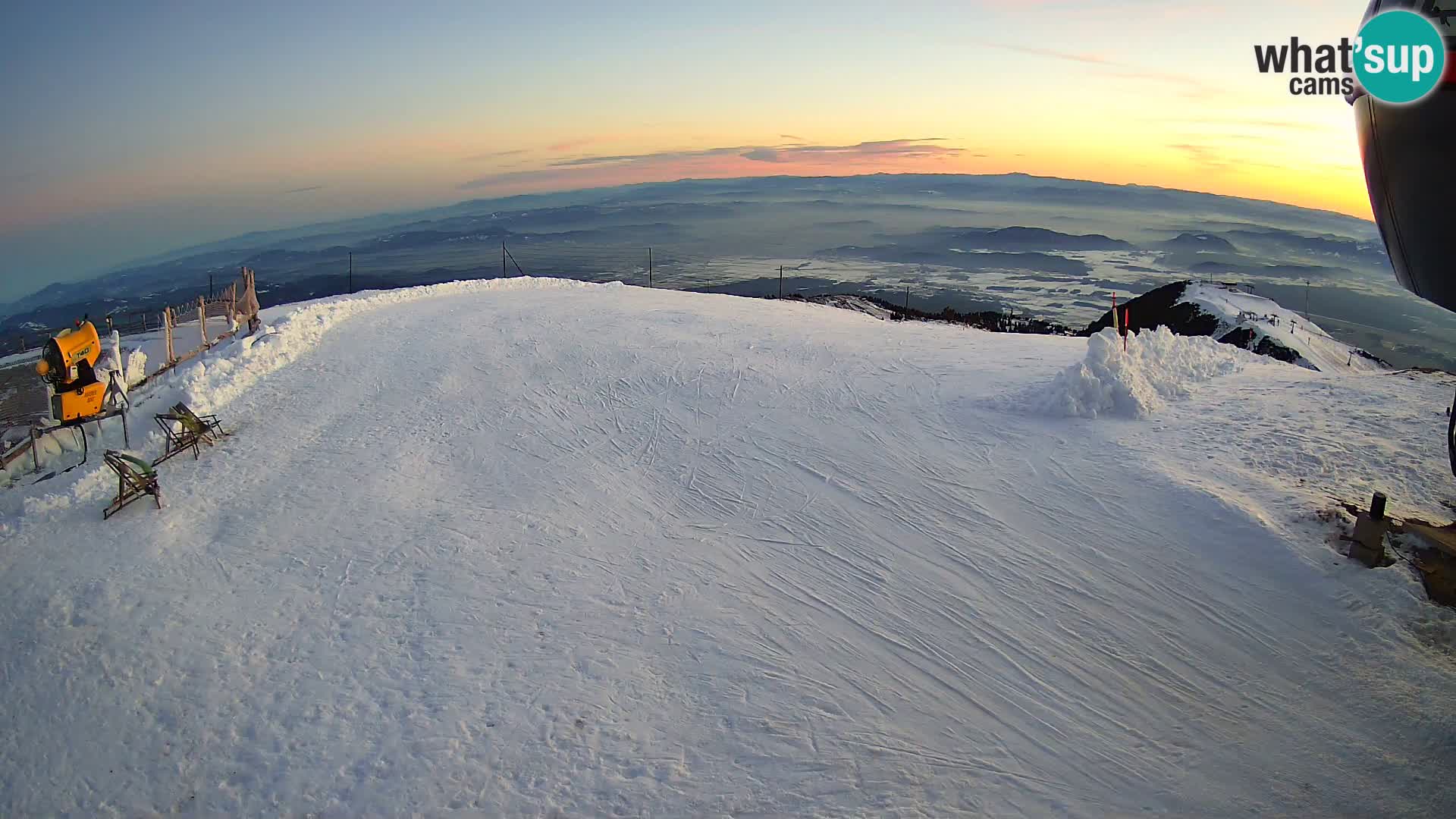 Live webcam Ski Krvavec – Veliki Zvoh  – 1971m