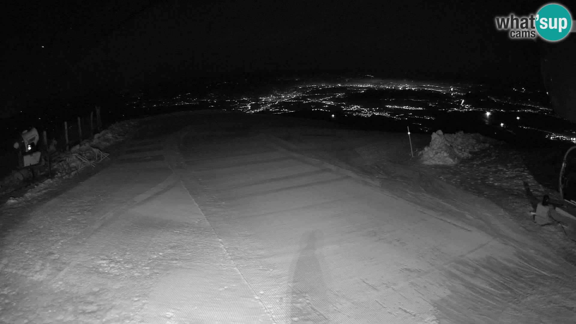 Live webcam Ski Krvavec – Veliki Zvoh  – 1971m