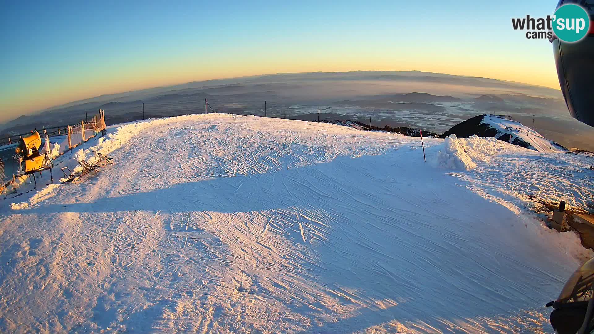 Live webcam Ski Krvavec – Veliki Zvoh  – 1971m