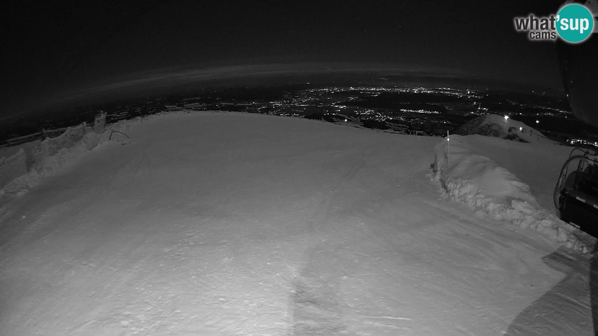 Live webcam Ski Krvavec – Veliki Zvoh  – 1971m