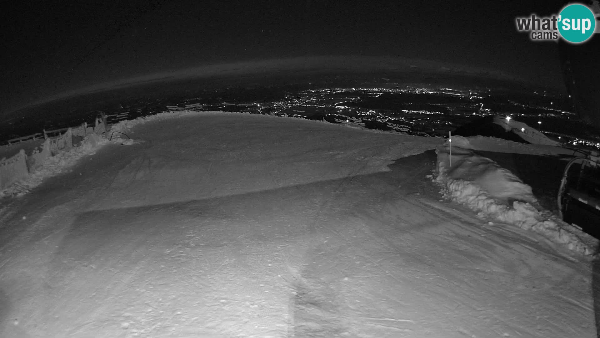 Camera en vivo Estacion esqui Krvavec – Veliki Zvoh  – 1971m – Eslovenia