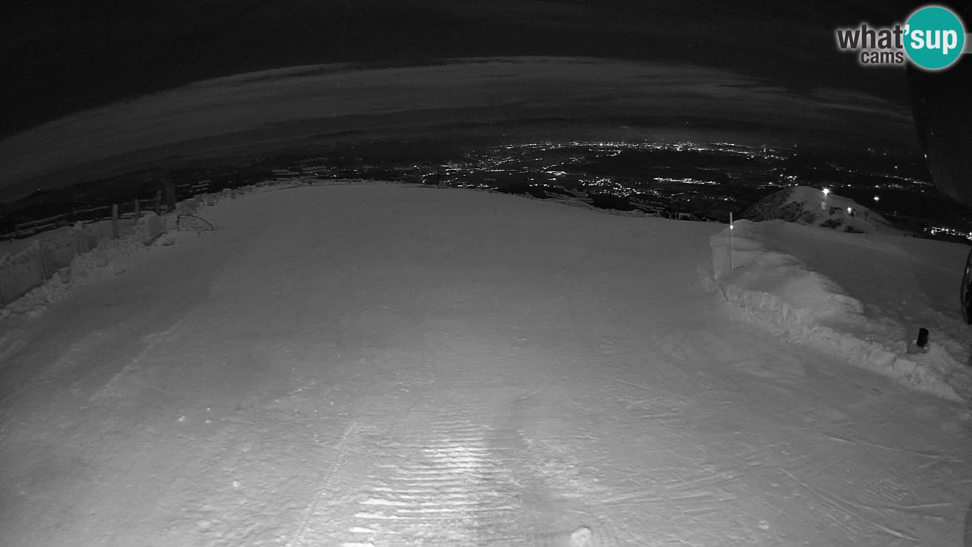 Live webcam Ski Krvavec – Veliki Zvoh  – 1971m