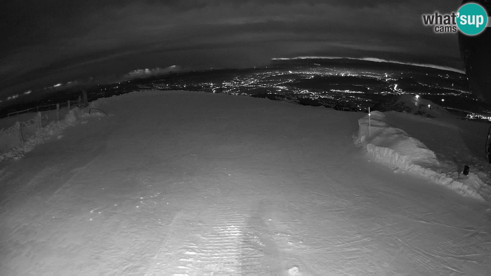 Live webcam Ski Krvavec – Veliki Zvoh  – 1971m