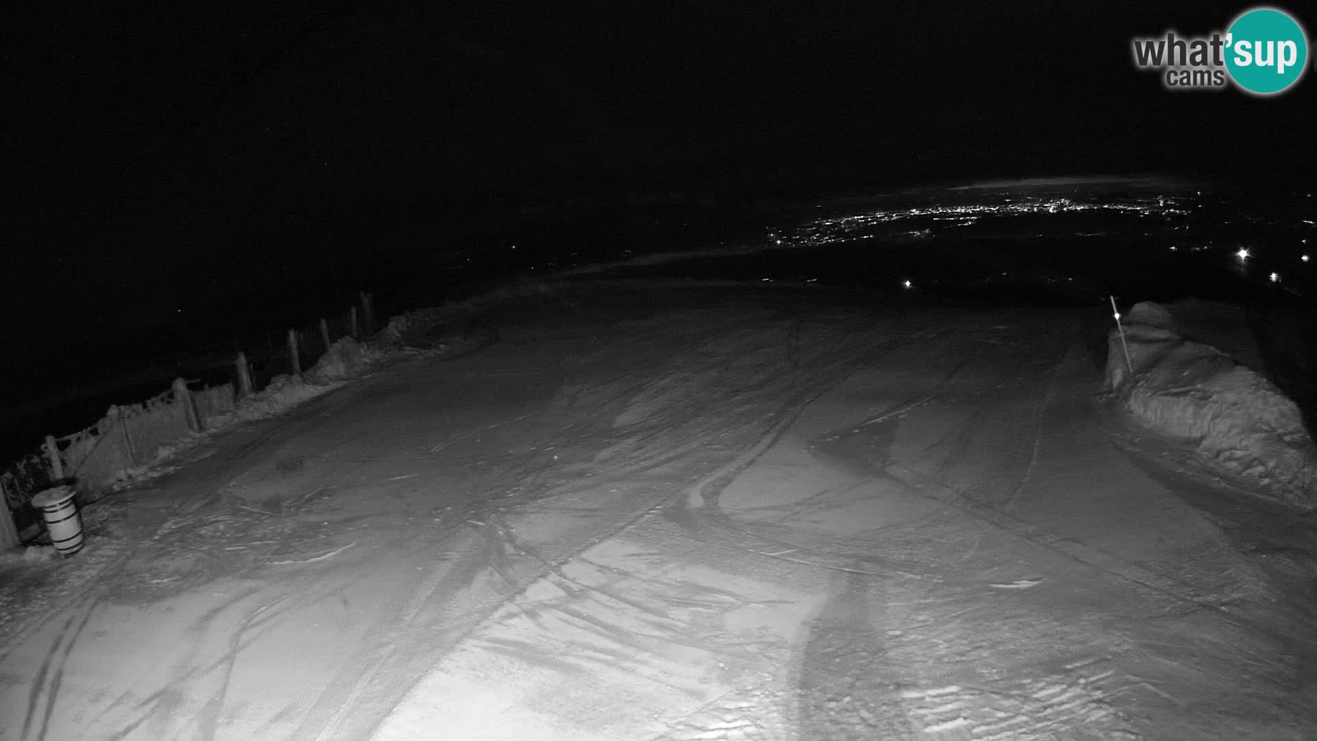 Live webcam Ski Krvavec – Veliki Zvoh  – 1971m