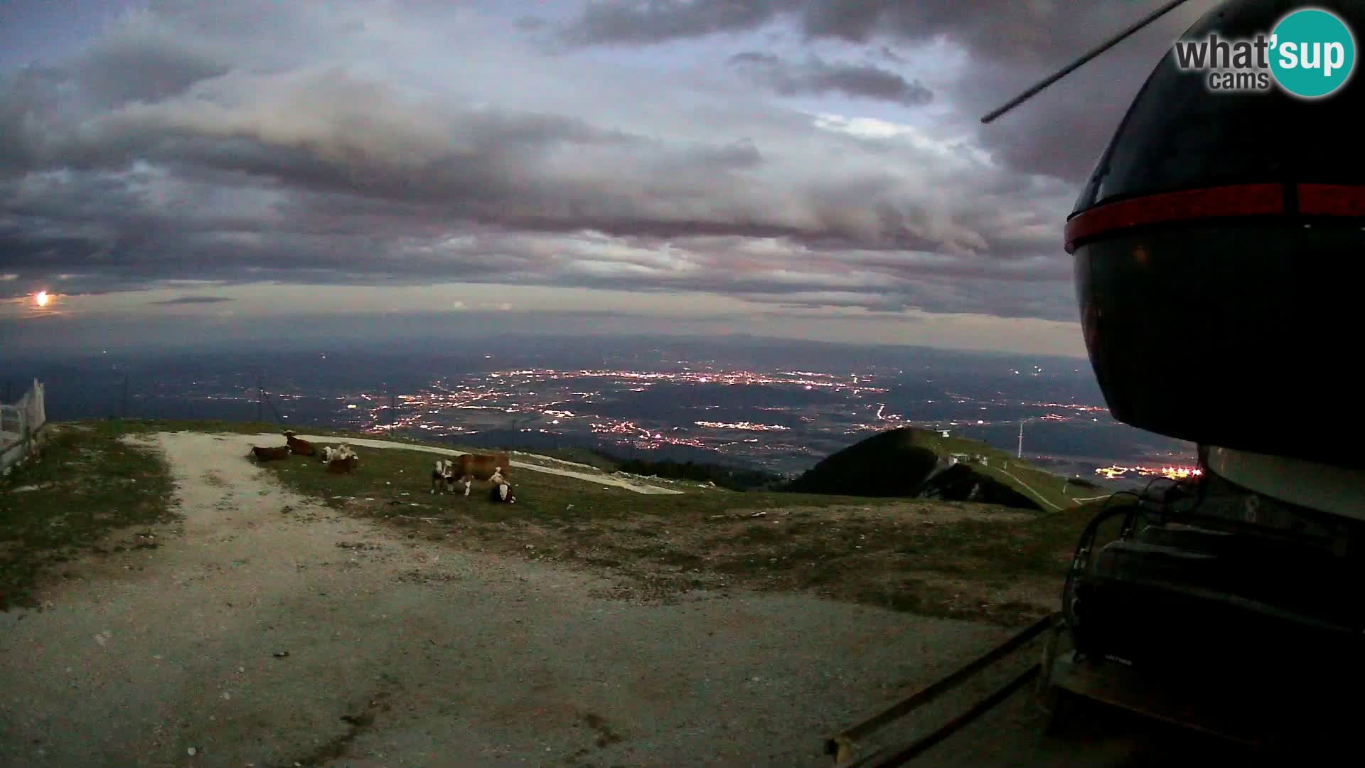 Live webcam Ski Krvavec – Veliki Zvoh  – 1971m