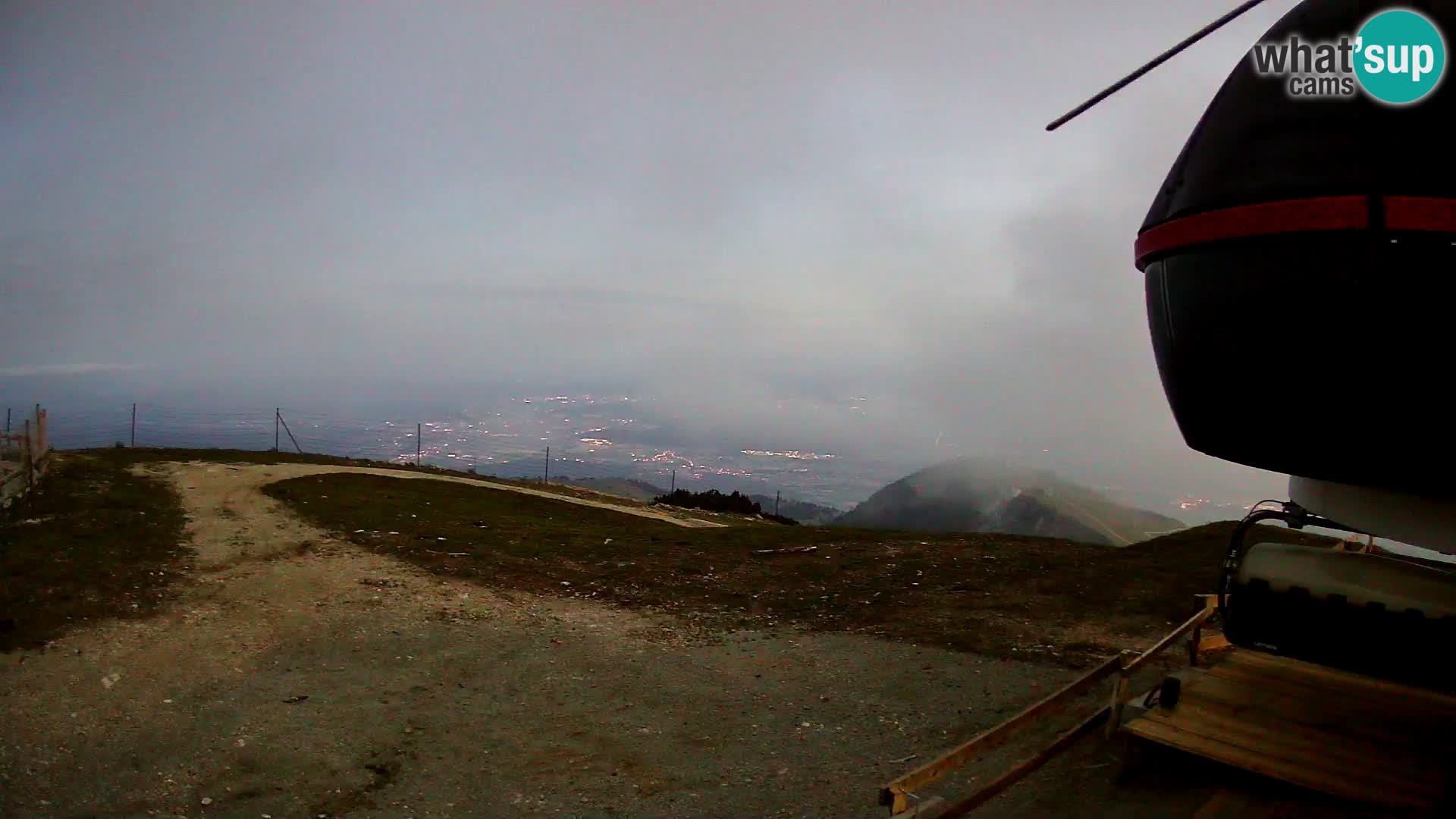 Live webcam Ski Krvavec – Veliki Zvoh  – 1971m