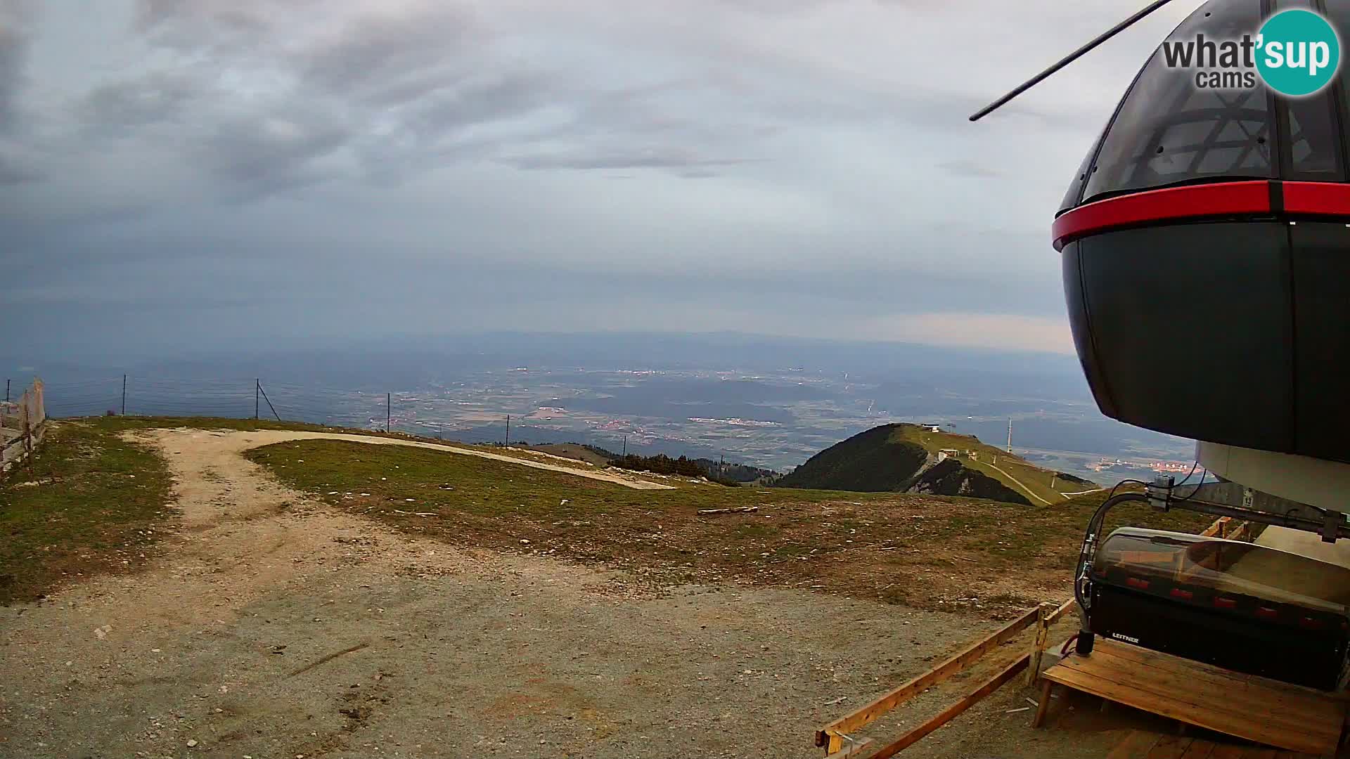 Spletna kamera Smučišče Krvavec – Veliki Zvoh  – 1971m