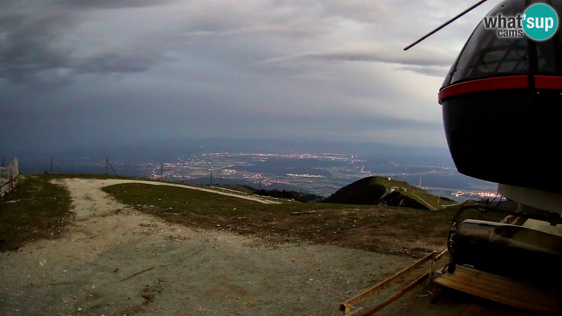 Live webcam Ski Krvavec – Veliki Zvoh  – 1971m