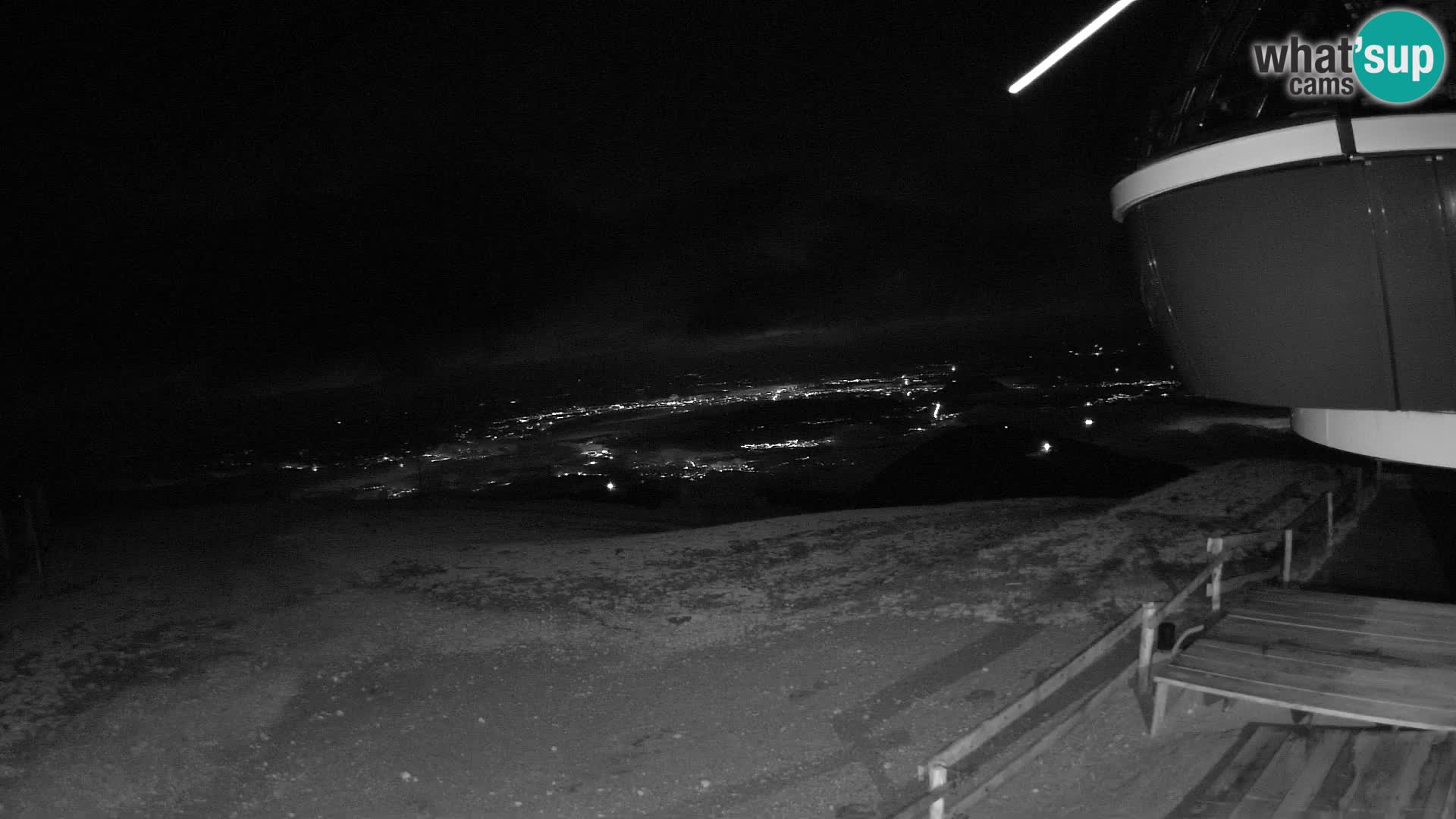 Live webcam Ski Krvavec – Veliki Zvoh  – 1971m