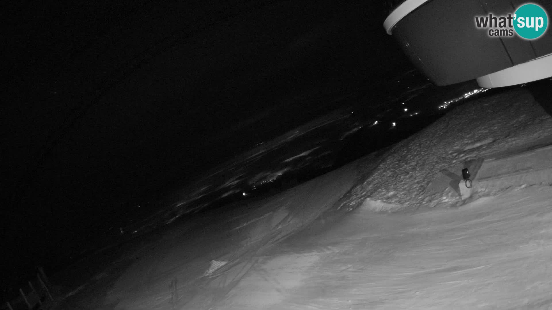 Live webcam Ski Krvavec – Veliki Zvoh  – 1971m