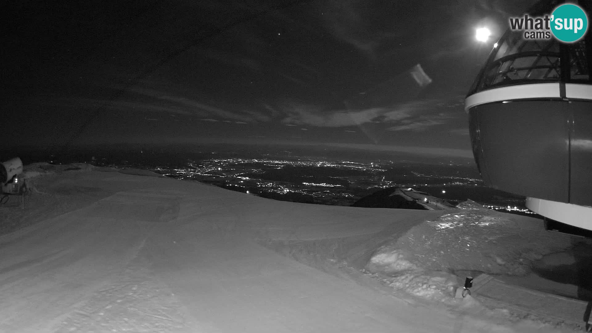 Live webcam Ski Krvavec – Veliki Zvoh  – 1971m