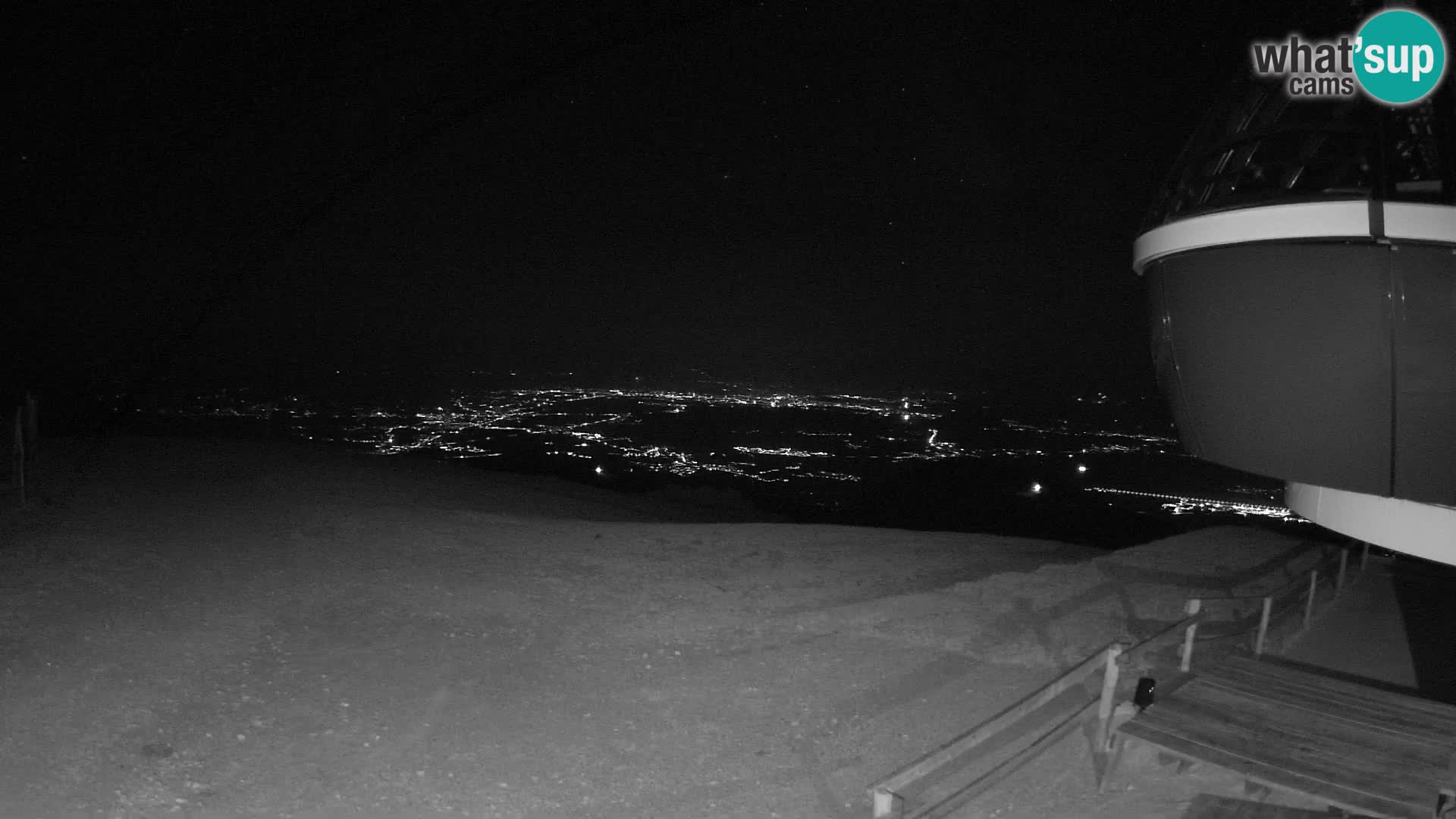 Live webcam Ski Krvavec – Veliki Zvoh  – 1971m