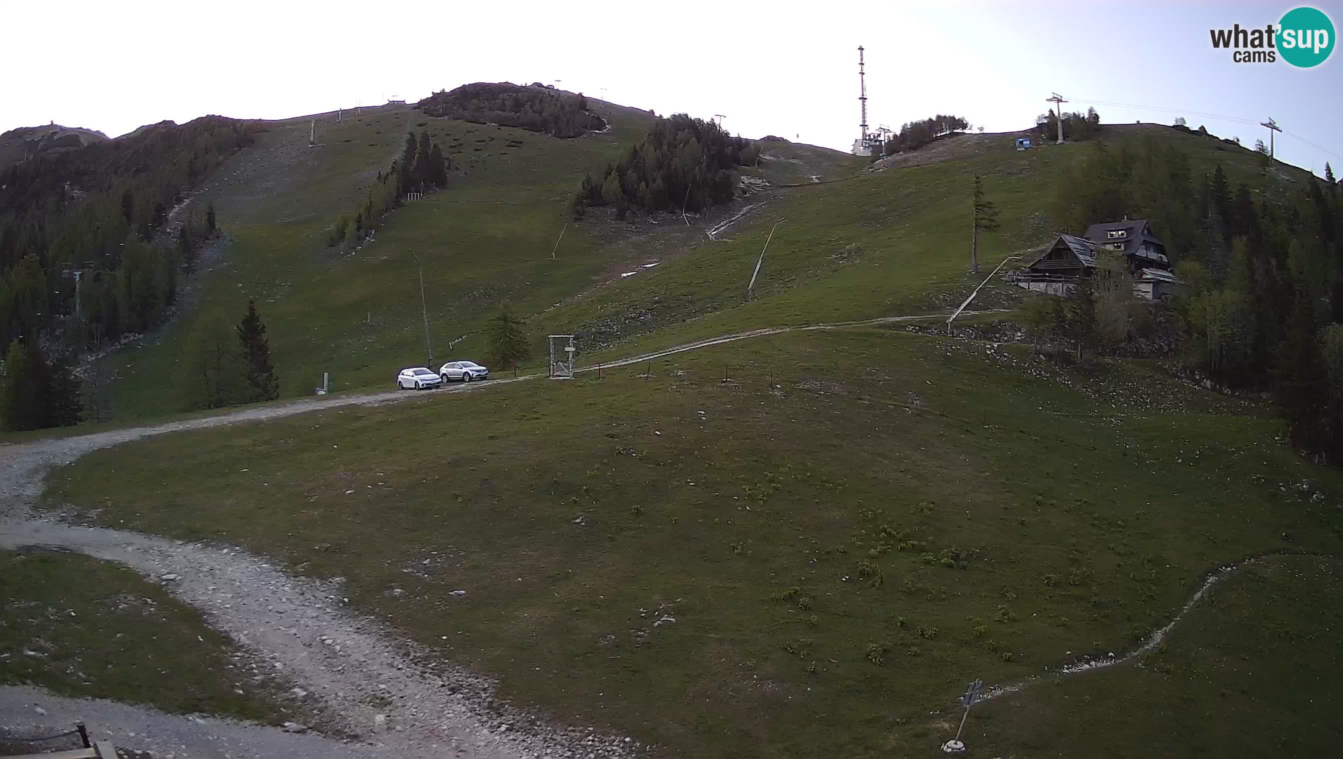 KRVAVEC spletna kamera | Hotel Krvavec – Tiha dolina