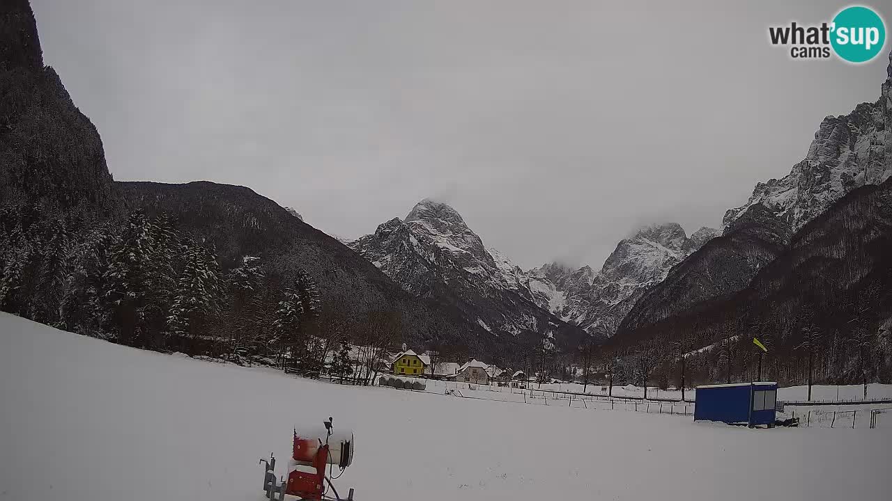 Spletna kamera Smučišče Log pod Mangartom – Bovec