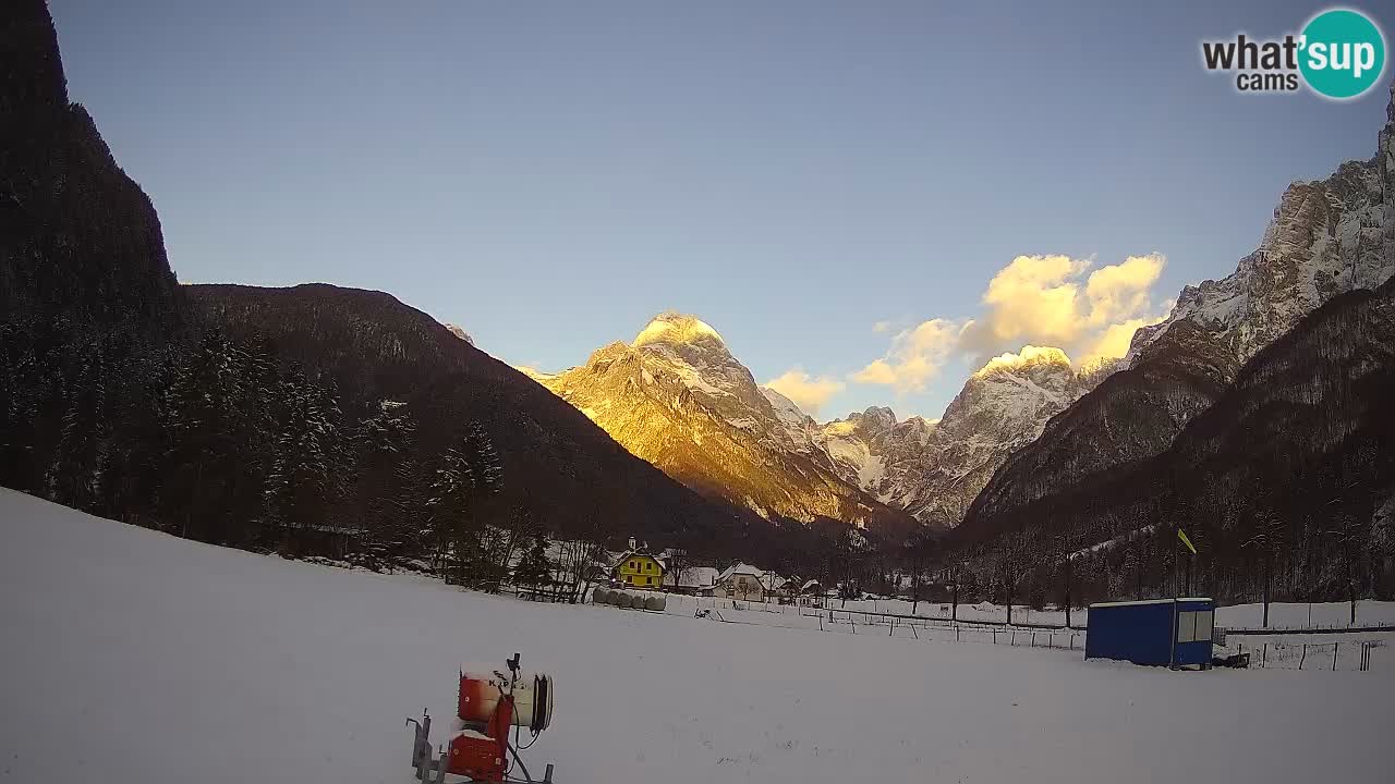 Spletna kamera Smučišče Log pod Mangartom – Bovec