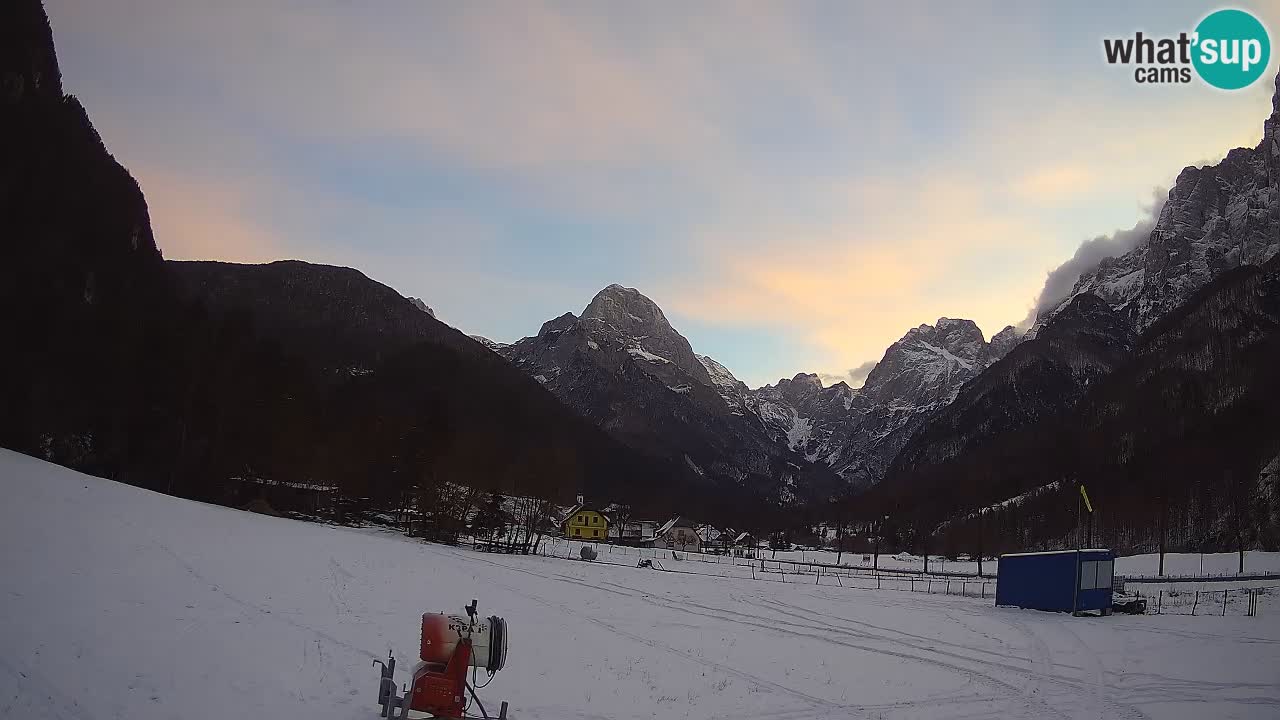 Spletna kamera Smučišče Log pod Mangartom – Bovec