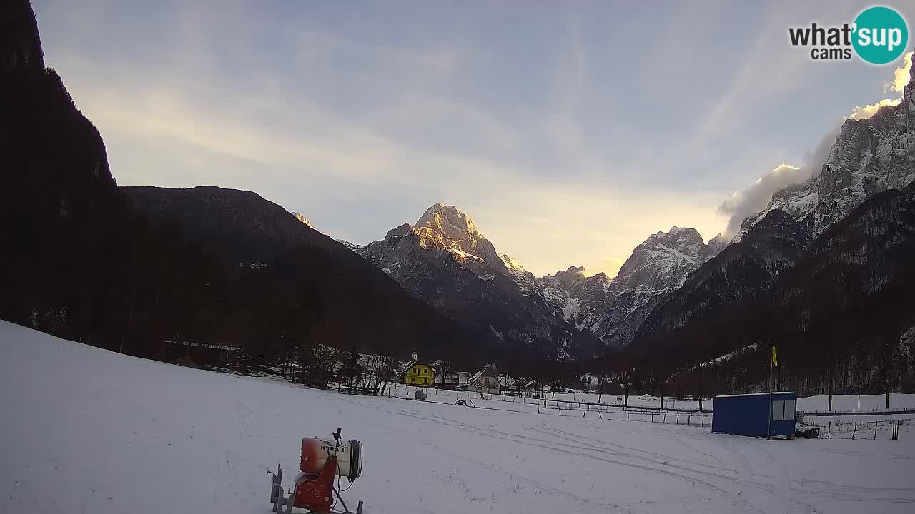 Spletna kamera Smučišče Log pod Mangartom – Bovec