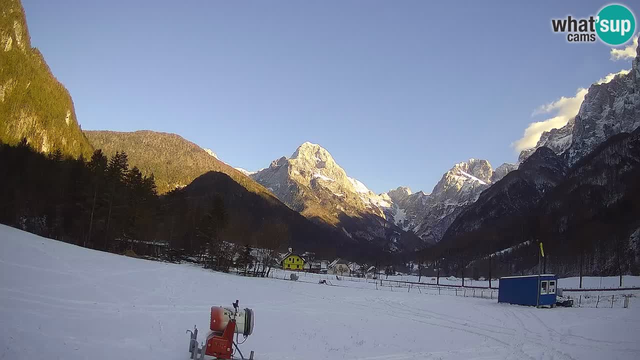 Spletna kamera Smučišče Log pod Mangartom – Bovec