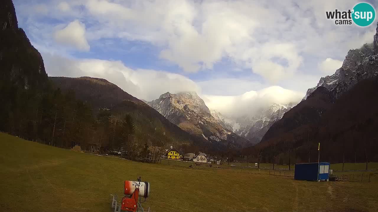 Spletna kamera Smučišče Log pod Mangartom – Bovec