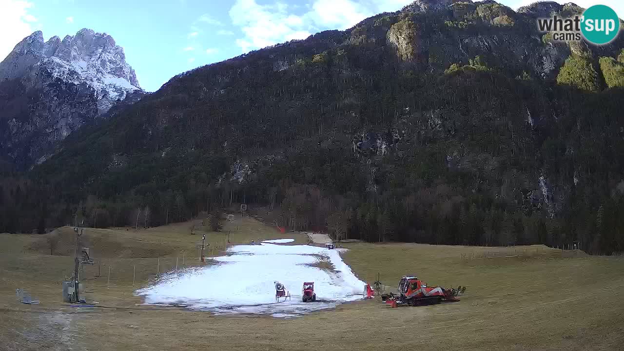 Spletna kamera Smučišče Log pod Mangartom – Bovec